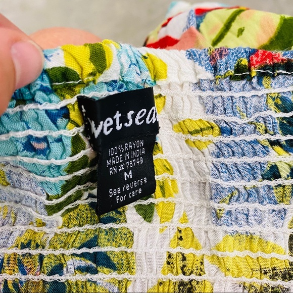 Wet seal flowy pants - Picture 4 of 4